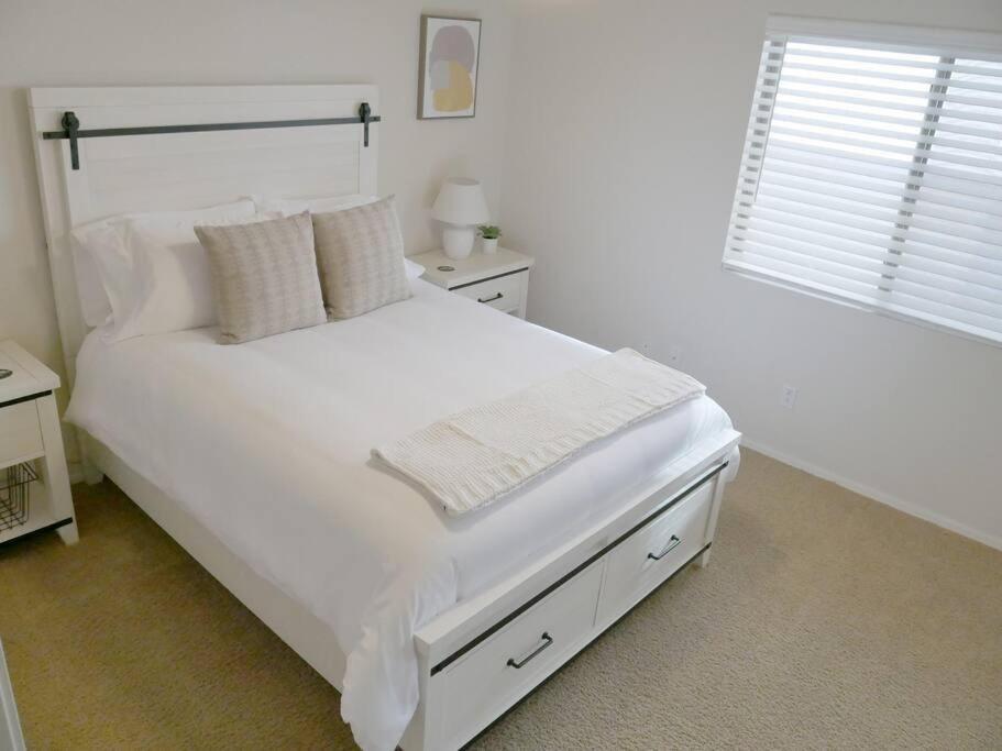 Bright & Fresh Oasis Near Goodyear Ballpark מראה חיצוני תמונה